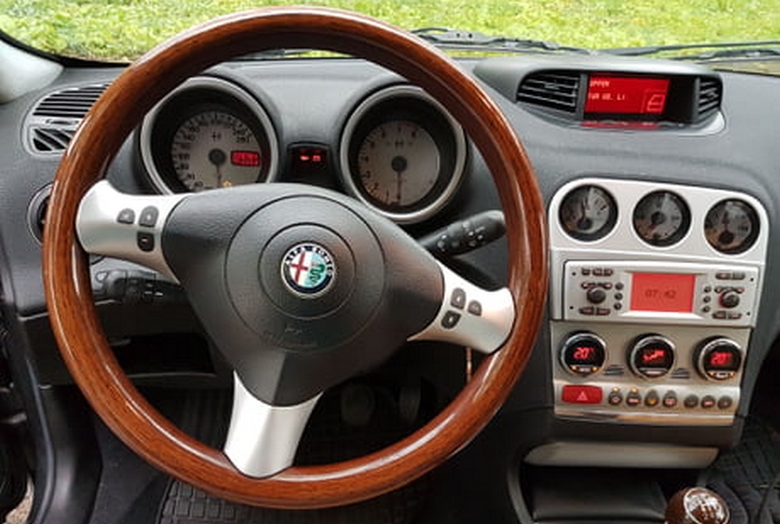 alfa romeo 156 gosterge paneli