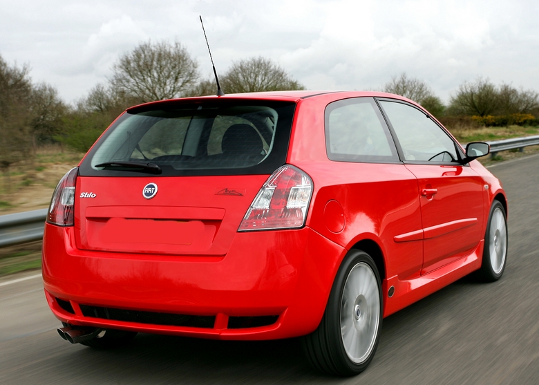 Fiat Stilo Arkadan Görünümü. Tek Kapı Stilo