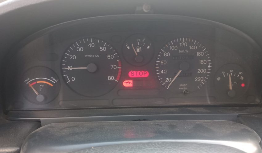 Rölantide Yanıp Gaz Verince Sönen Yağ Lambası