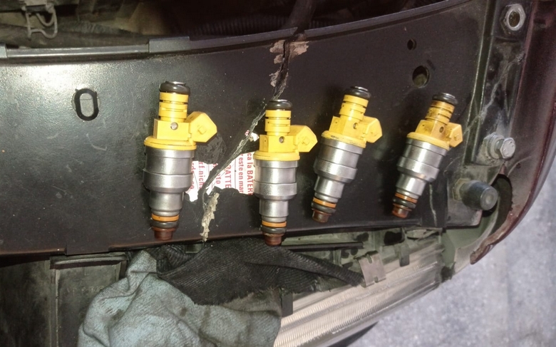 P0200 Yakıt Enjektör Devresi Arızası - Arıza Kodu 2 Benzinli Motor Yakıt Enjektörleri