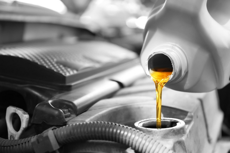Motor Yağı Kaç Km’de Değişmeli? Yağ Kaç Km Gider?
