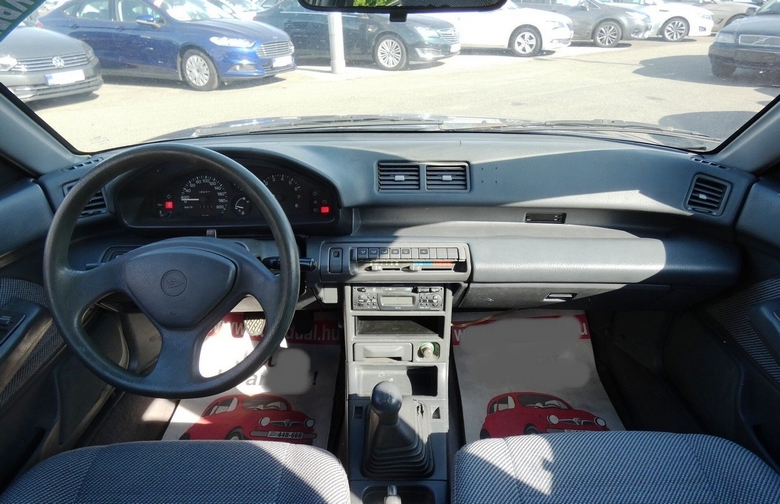 Daihatsu Applause Nasıl Bir Araba, Alınır Mı? İnceleme ve Kullanıcı Yorumları 3 Daihatsu Applause İçi