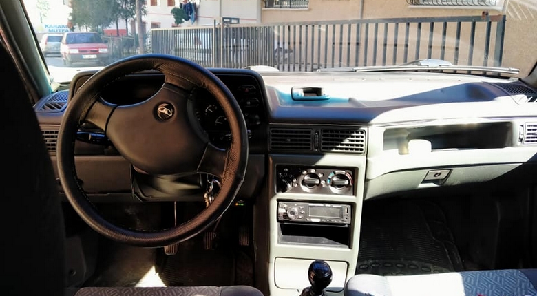Daewoo Nexia 1.5 Nasıl Araba, Alınır Mı? İnceleme ve Kullanıcı Yorumu 2 Daewoo Nexia İçi