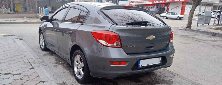 chevrolet cruze hb