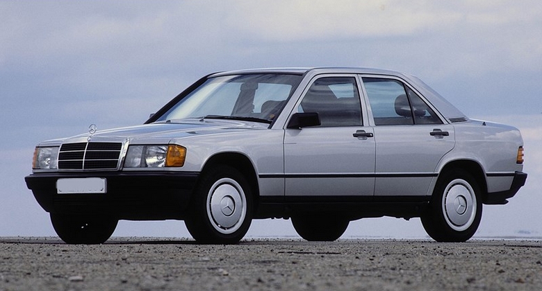 MERCEDES 190 yandan