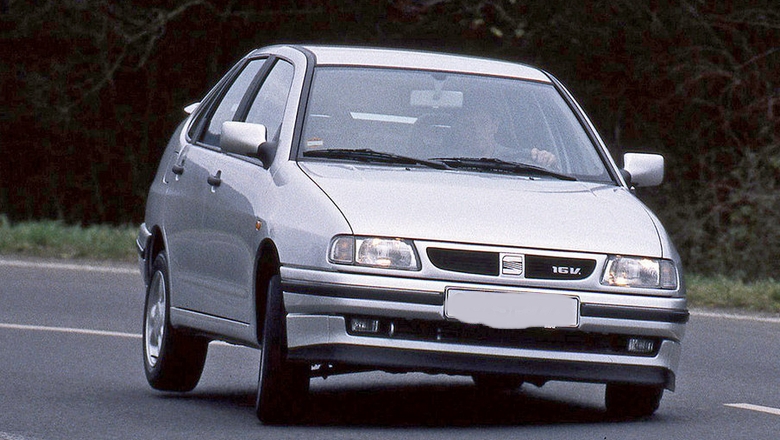 Seat Cordoba Nasıl Araba, Alınır Mı? İnceleme ve Kullanıcı Yorumları 1 1998-2002 yılları arasında üretilen 1. nesil Seat Cordoba