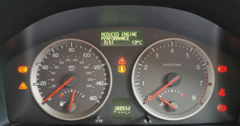 Volvo S40 Arıza Lambaları Anlamları | S40 Uyarı ve İkaz Işıkları